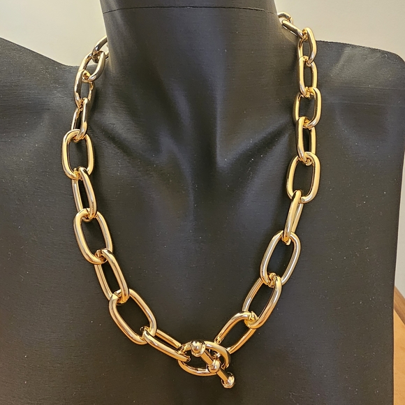 sugarfix Jewelry - Chic Gold Link Necklace